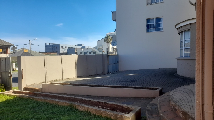 7 Bedroom Property for Sale in Quigney Eastern Cape